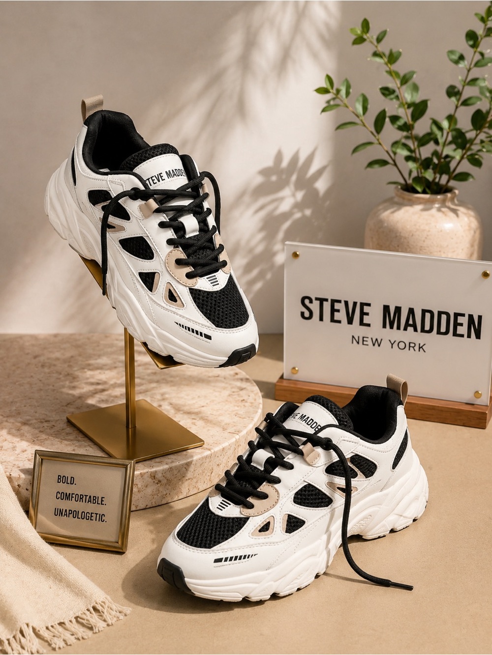 Steve Madden Women’s White and Black Chunky Trainer Sneakers - EUC
